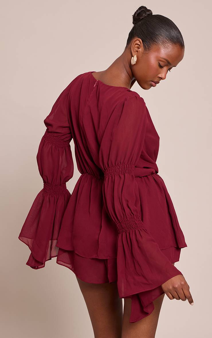 Rouge Bordeaux Combinaison-short En Mousseline À Col V Et Manches Longues Froncées