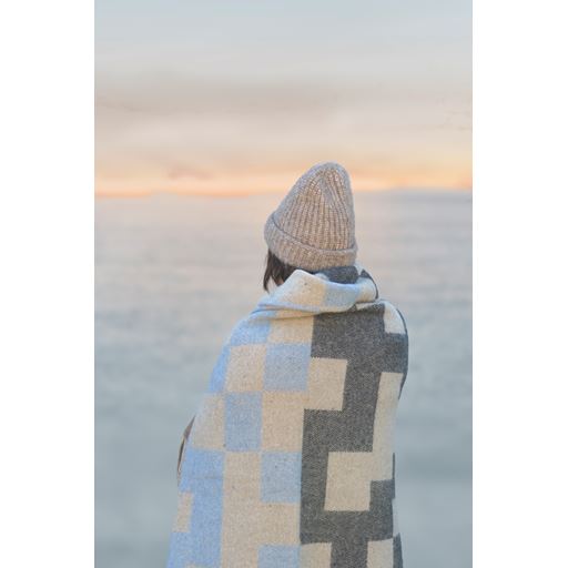 Mette Ditmer Maze Plaid, Light Blue, 130x190 cm