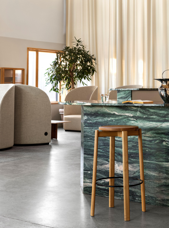 Audo Copenhagen Passage barkruk H75 naturel eiken/roestvrijstaal