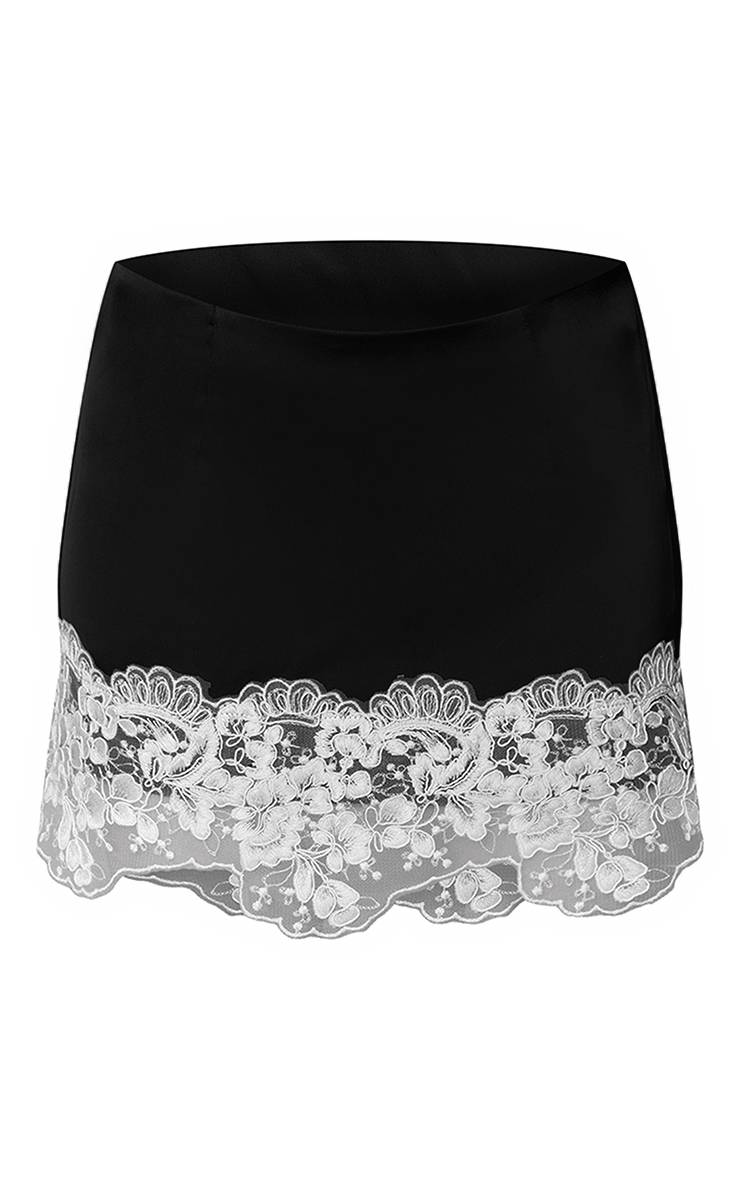 Noir Mini-jupe Satinée À Détails En Dentelle Contrastante Co-ord