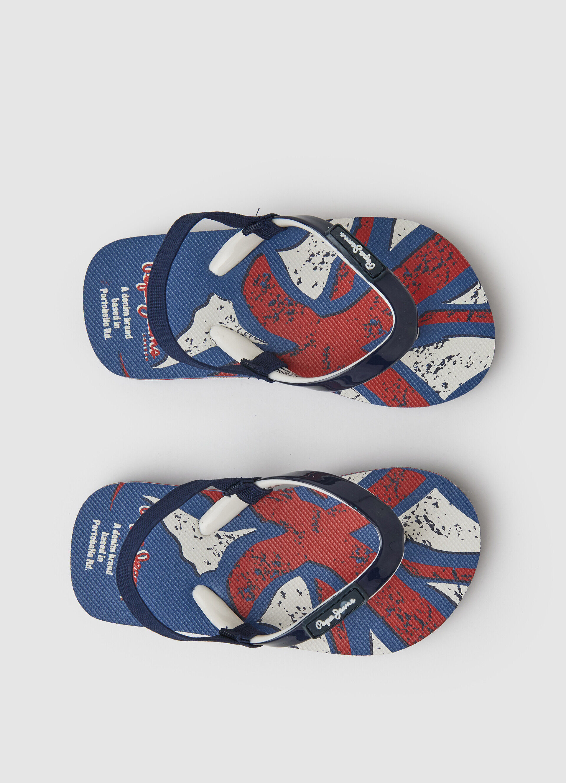 Chinelo de dedo com estampa de bandeira de praia - azul marinho