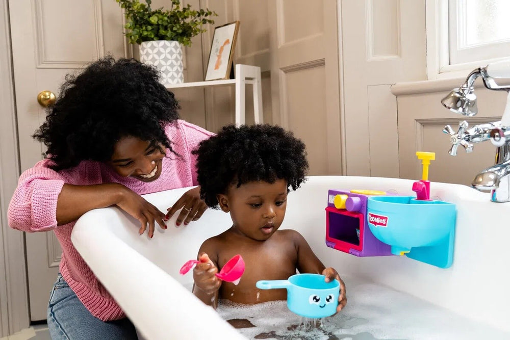 Køb TOMY Toomies Bubble & Bake Køkken i Badet