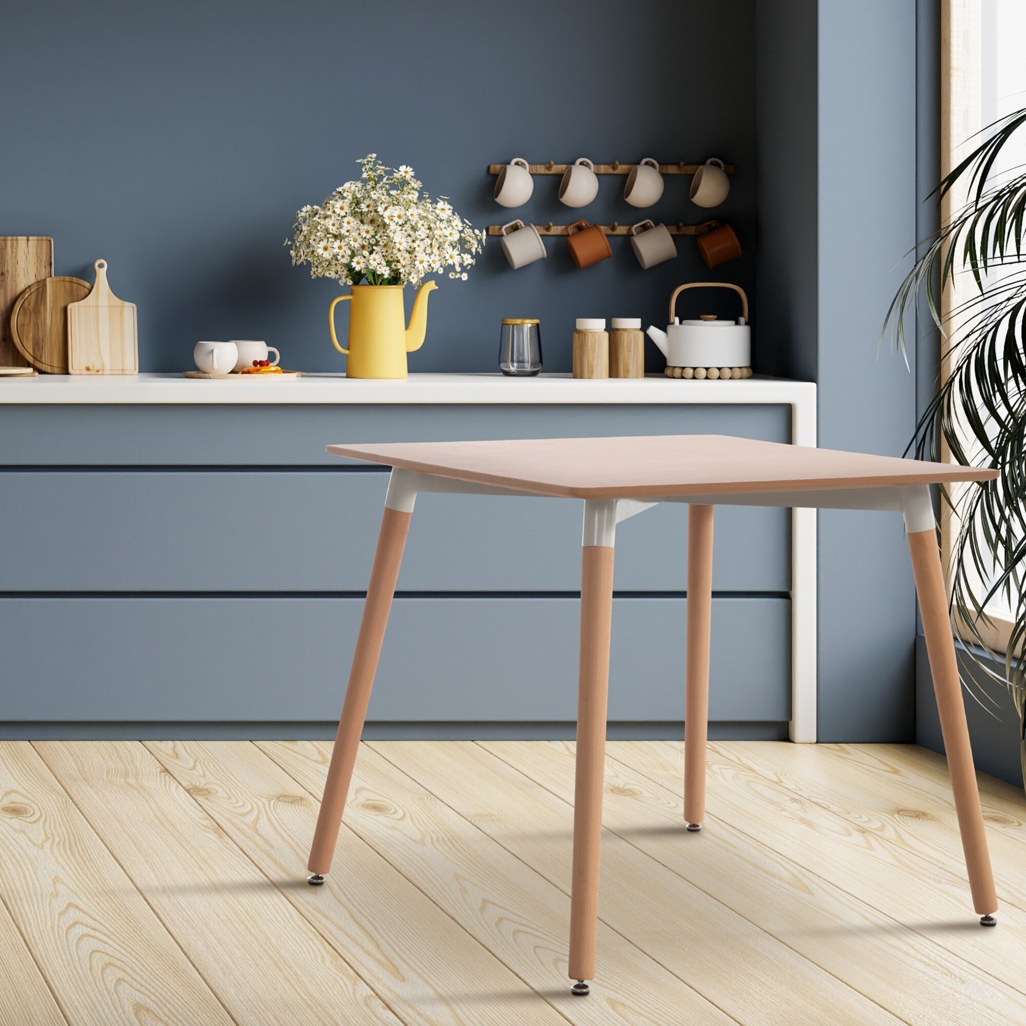 CLP Küchentisch Viborg I Esstisch Im Skandinavischen Design Für Wohnzimmer Mit MDF Tischplatte I Buchenholzgestell, Justierbare Bodenschoner