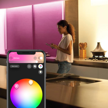 Philips Hue lightstrip plus basis - wit en gekleurd licht 12.4W - 2m
