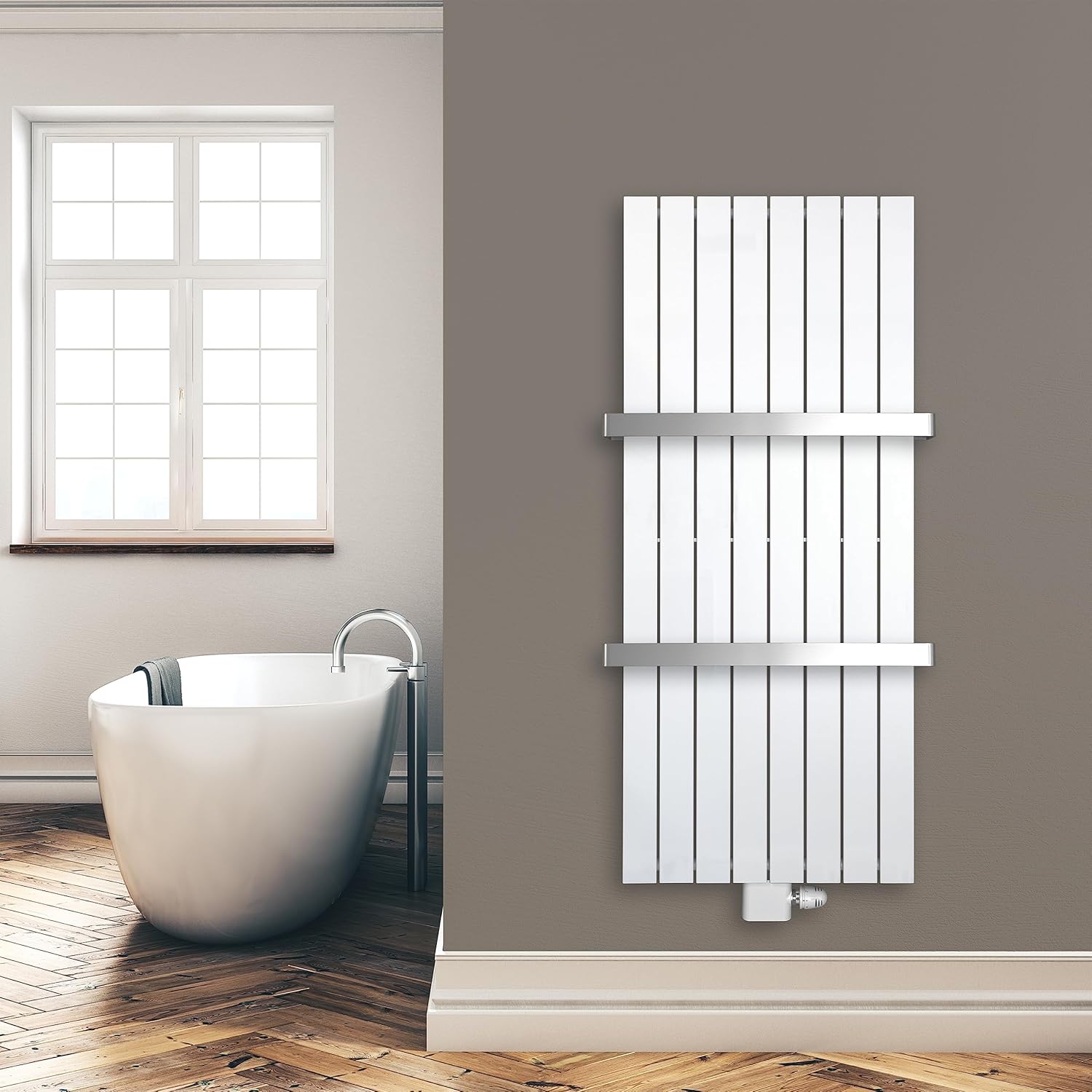 Paneelheizkörper Heizkörper Badheizkörper weiß 1500 x 602 mit Mittelanschluss und 2 Handtuchstangen (915 Watt nach EN442)