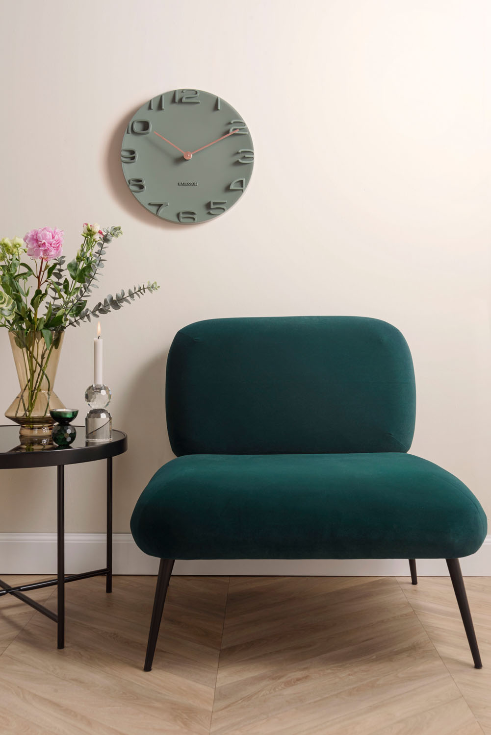 Karlsson wandklok On the Edge Groen