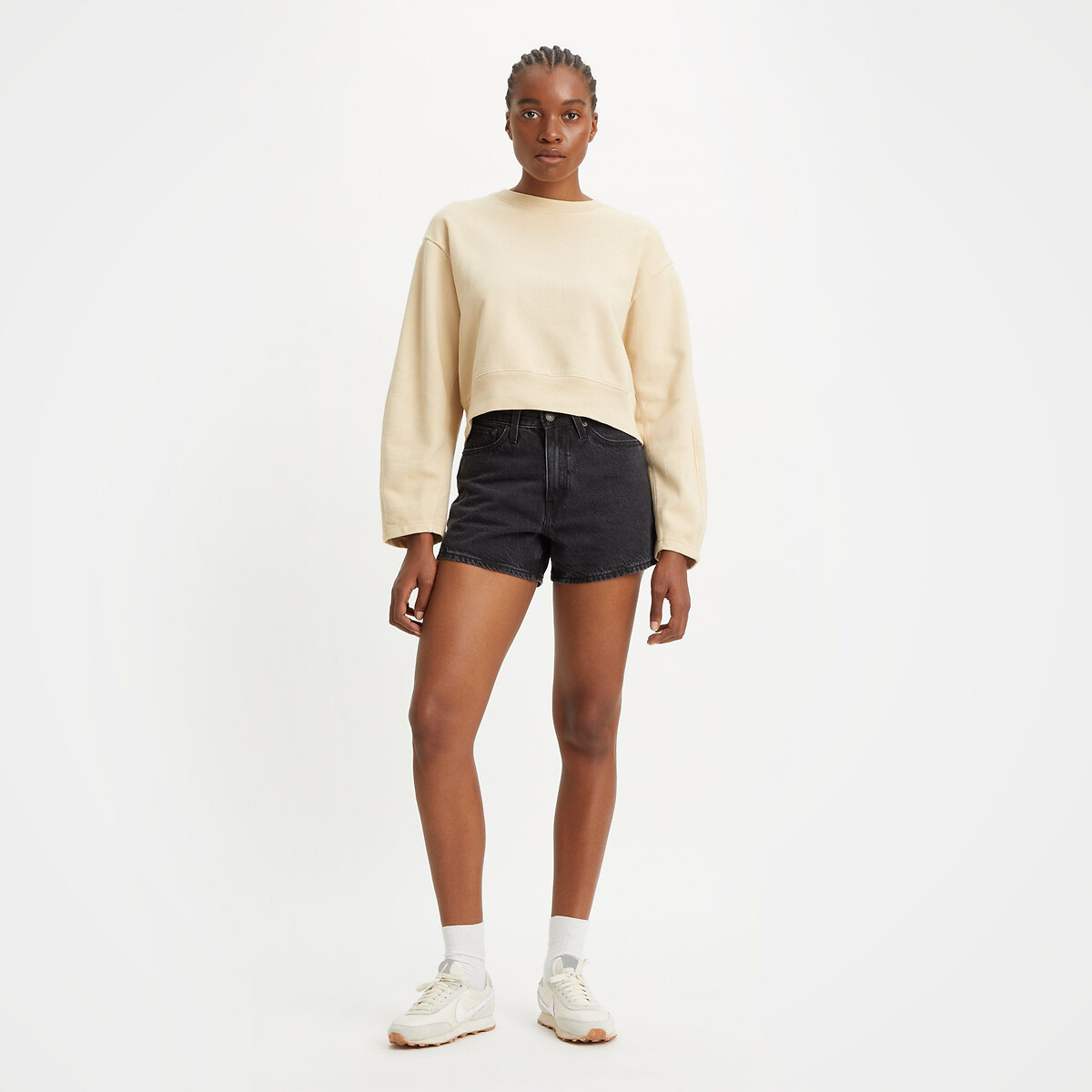 LEVI'S<br>Mãe baixinha dos anos 80