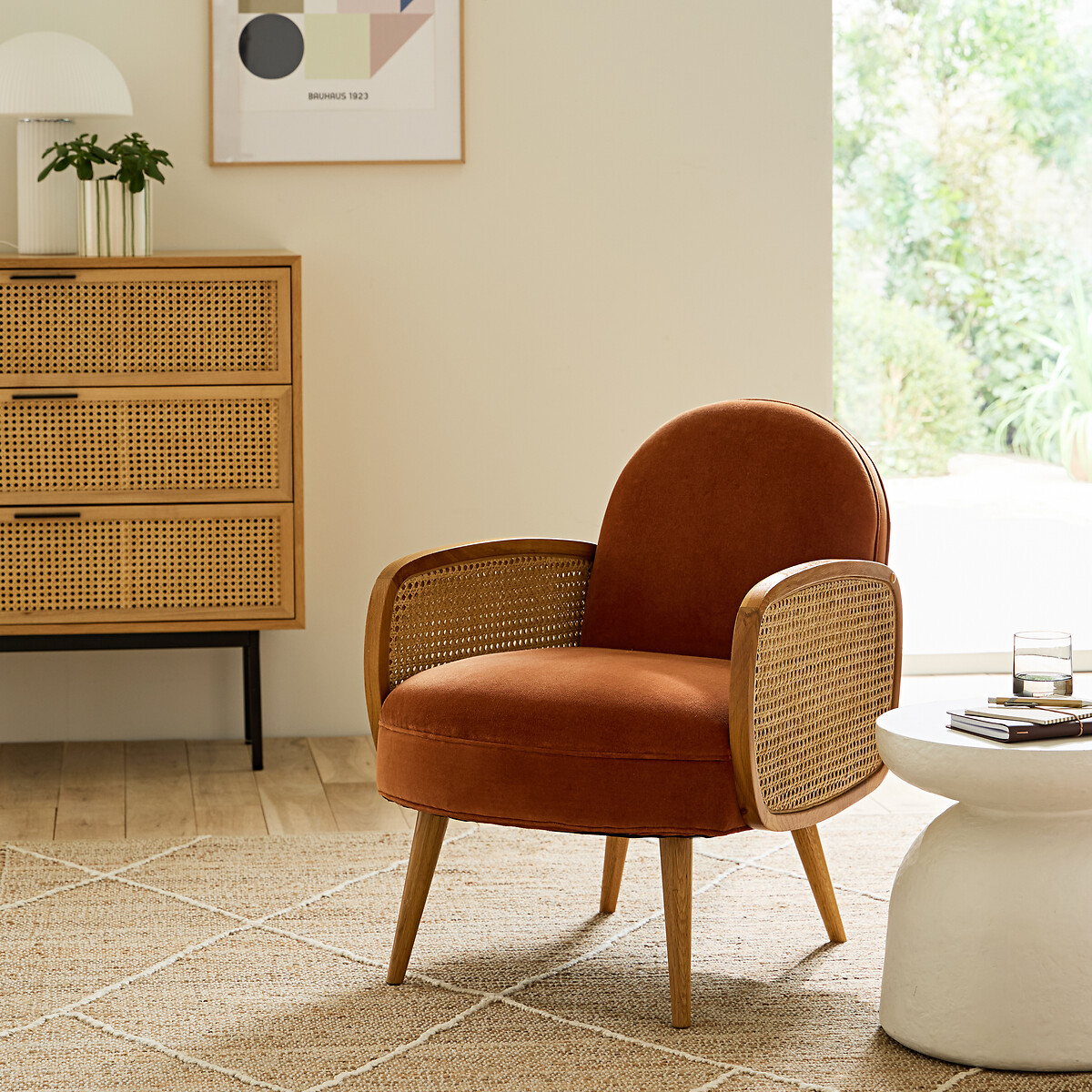THE REDOUTE INTERIORS<br>Poltrona de veludo, Buisseau