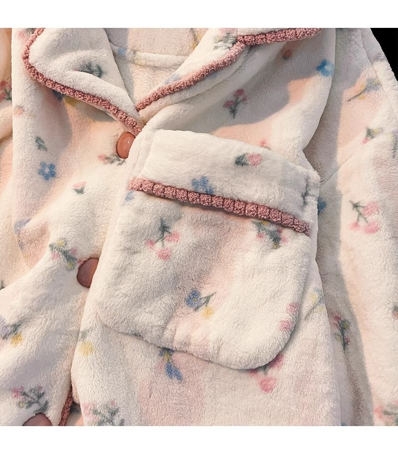 Dazzli - Pyjamaset: Fleece shirt met bloemenkant en broek