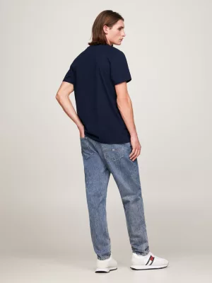 Camiseta Slim Fit com Logo Essencial