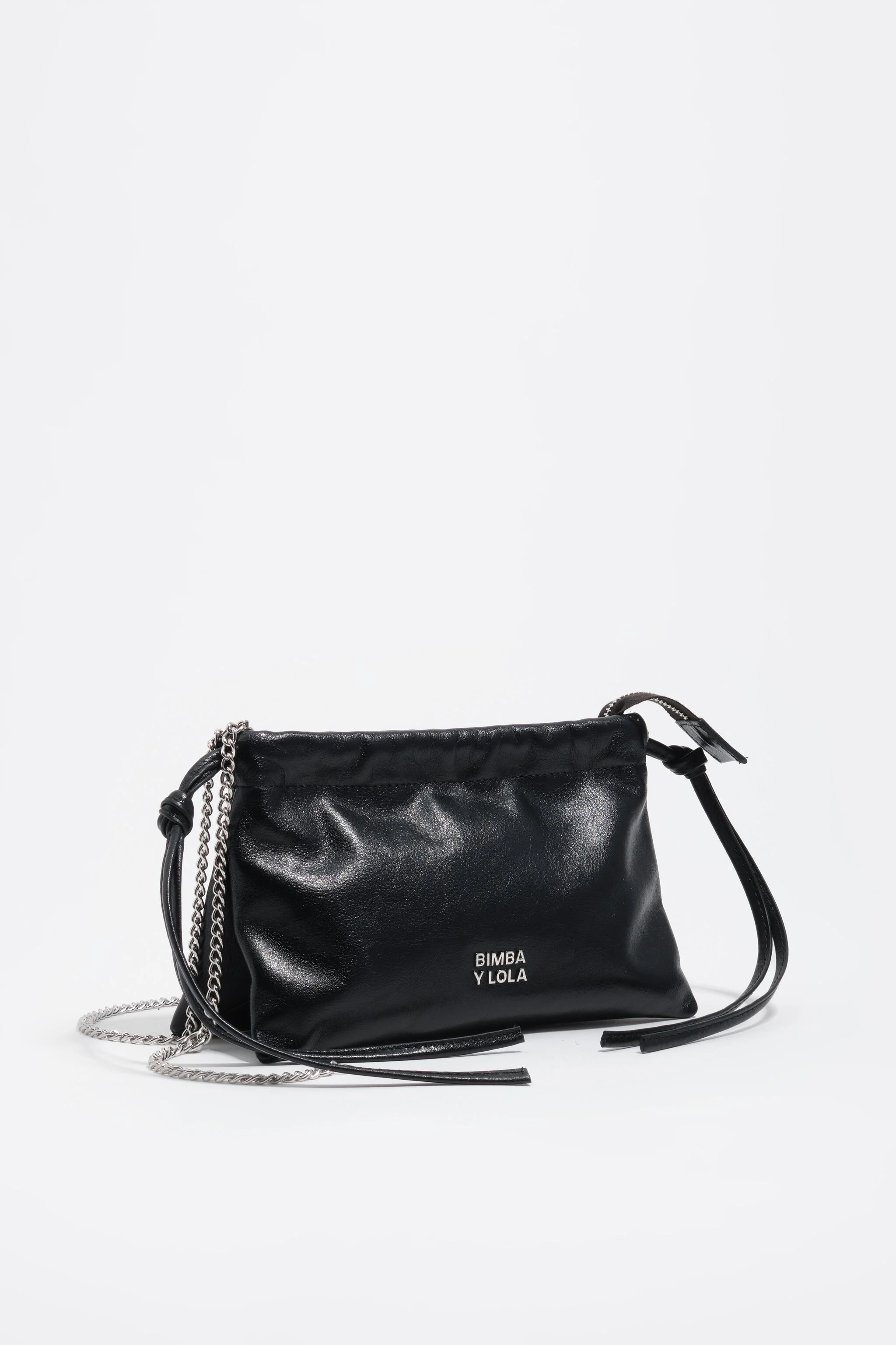 Mini bolsa de mão em couro preto