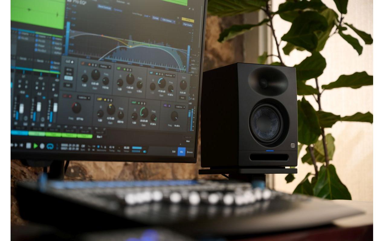 Studiomonitor Eris Studio 5 Schwarz<br>Aktive 5.25-Zoll 2-Wege-Studiomonitore mit EBM Wave Guide