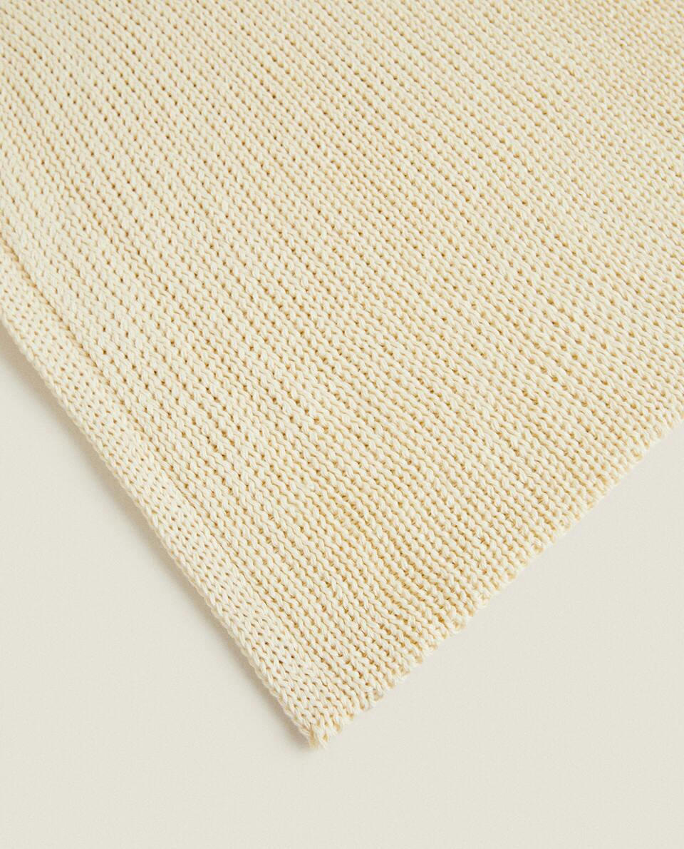 COBERTOR DE TRICÔ