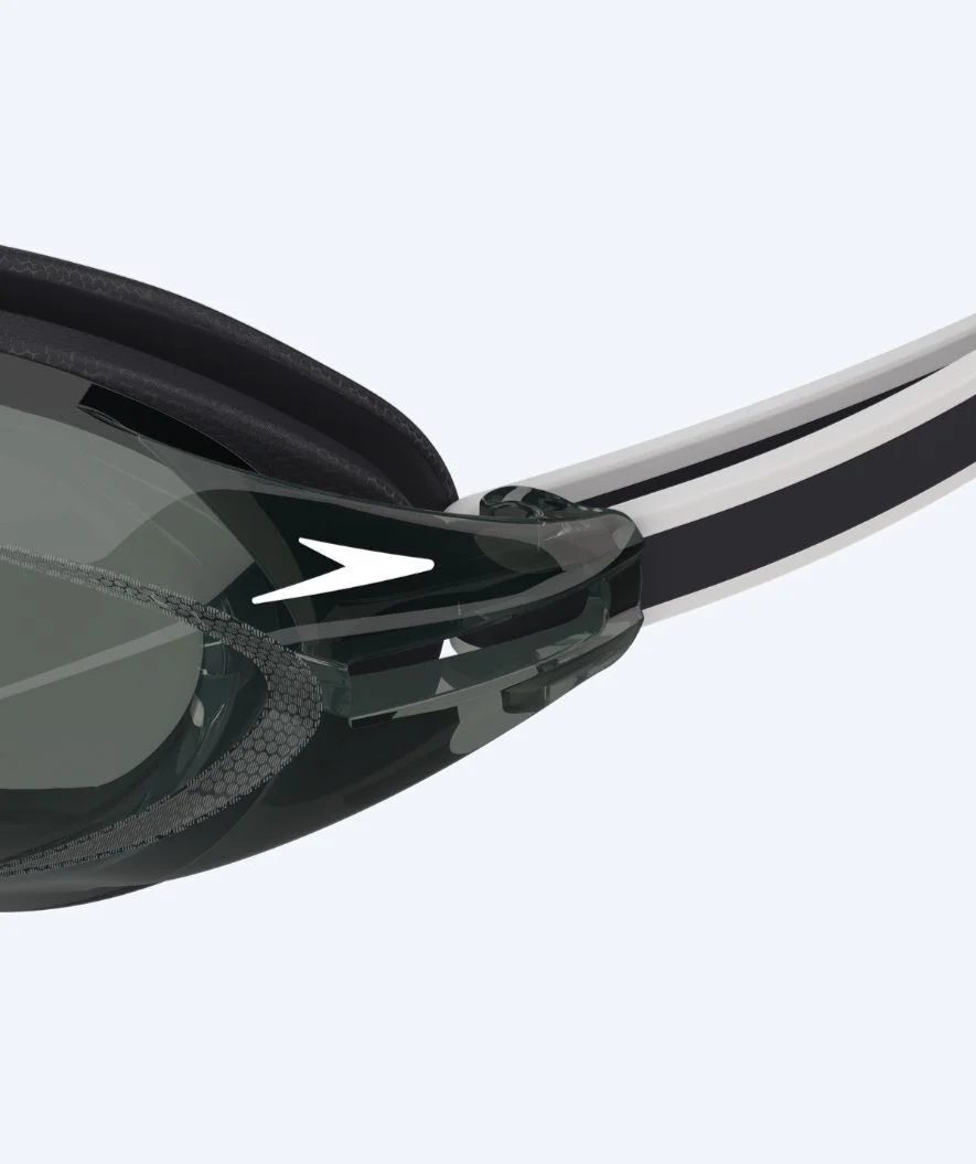 Speedo Elite svømmebriller - Vanquisher 3.0 - Sort (Smoke linse)