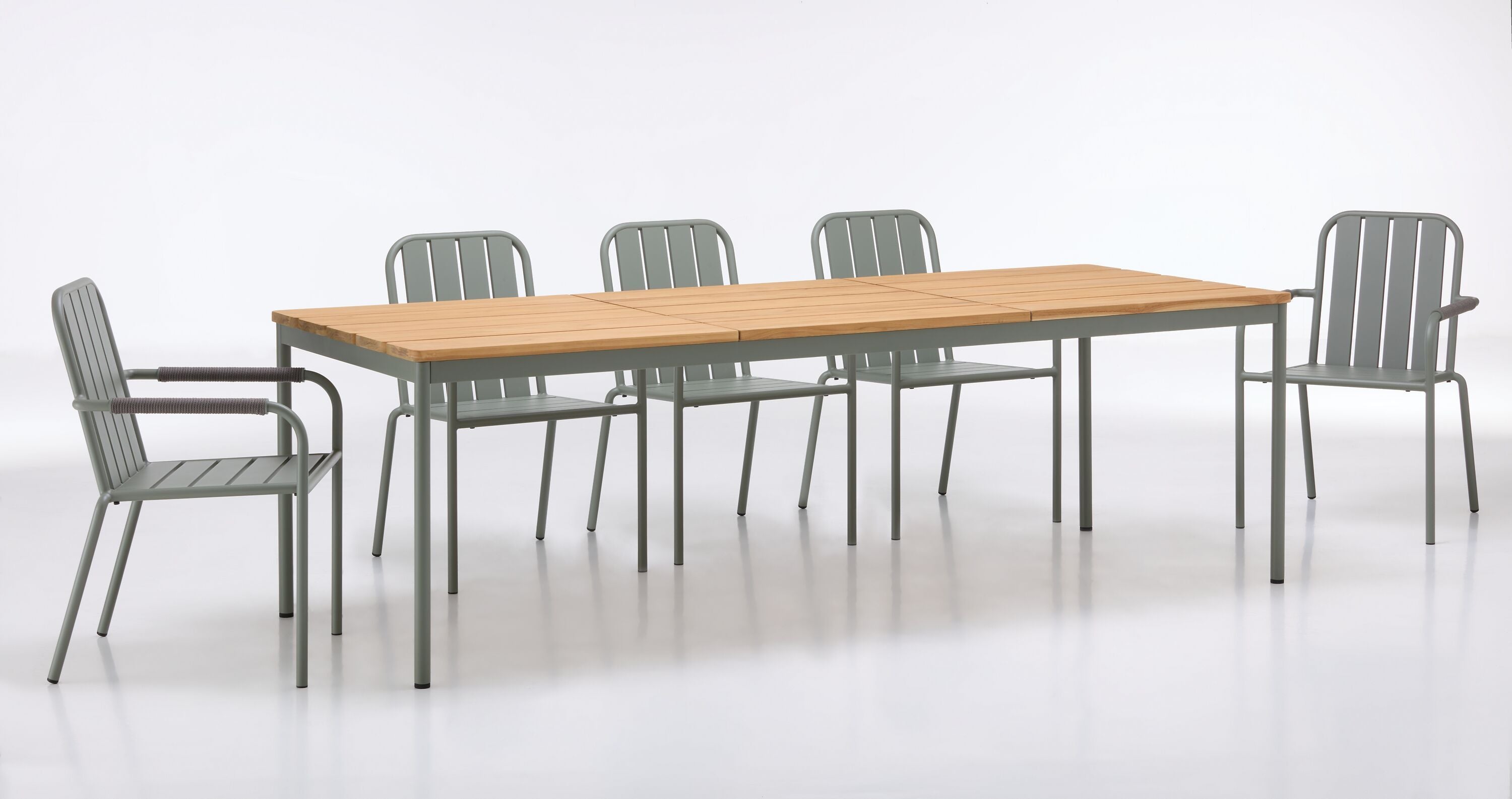 MOLOKINI Gartentisch - Holz / B: 238.0 cm x T: 90.0 cm x H: 73.0 cm