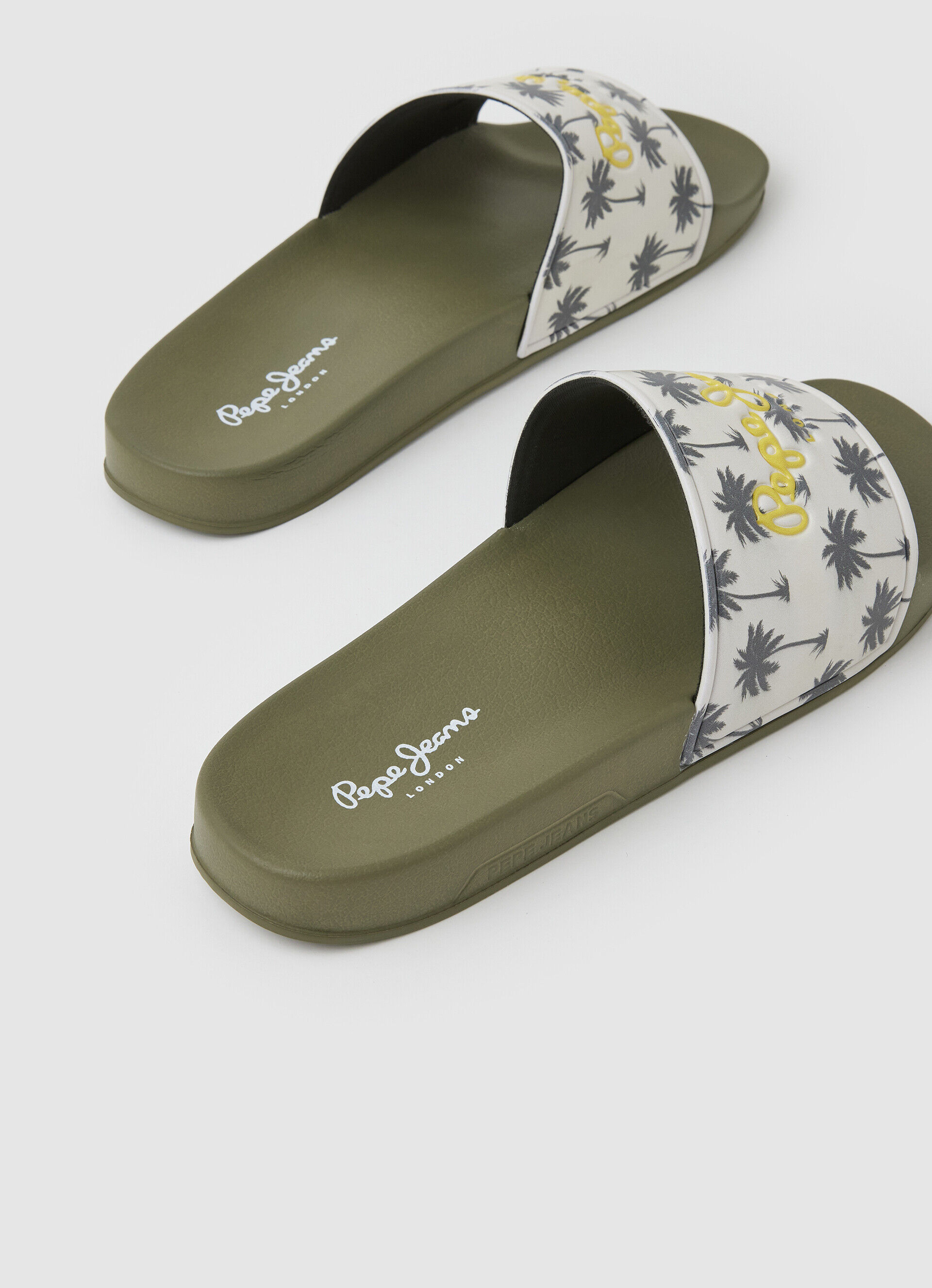 Chinelo de praia com estampa deslizante - verde cáqui