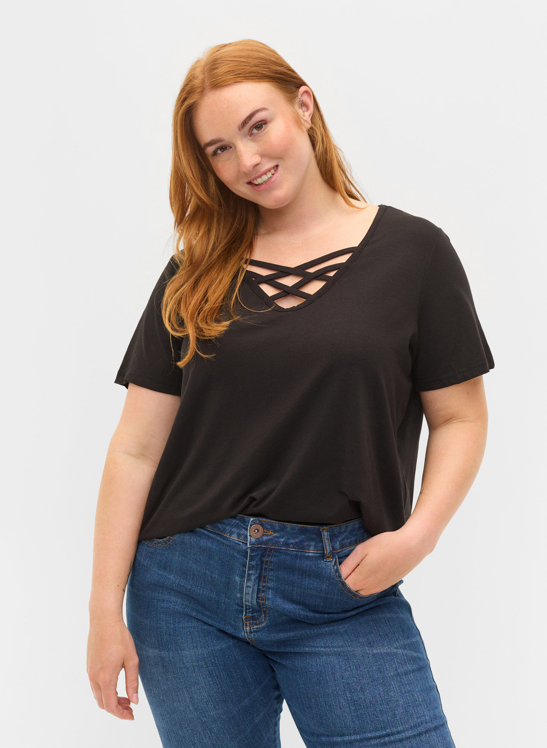 Kortærmet t-shirt med v-udskæring