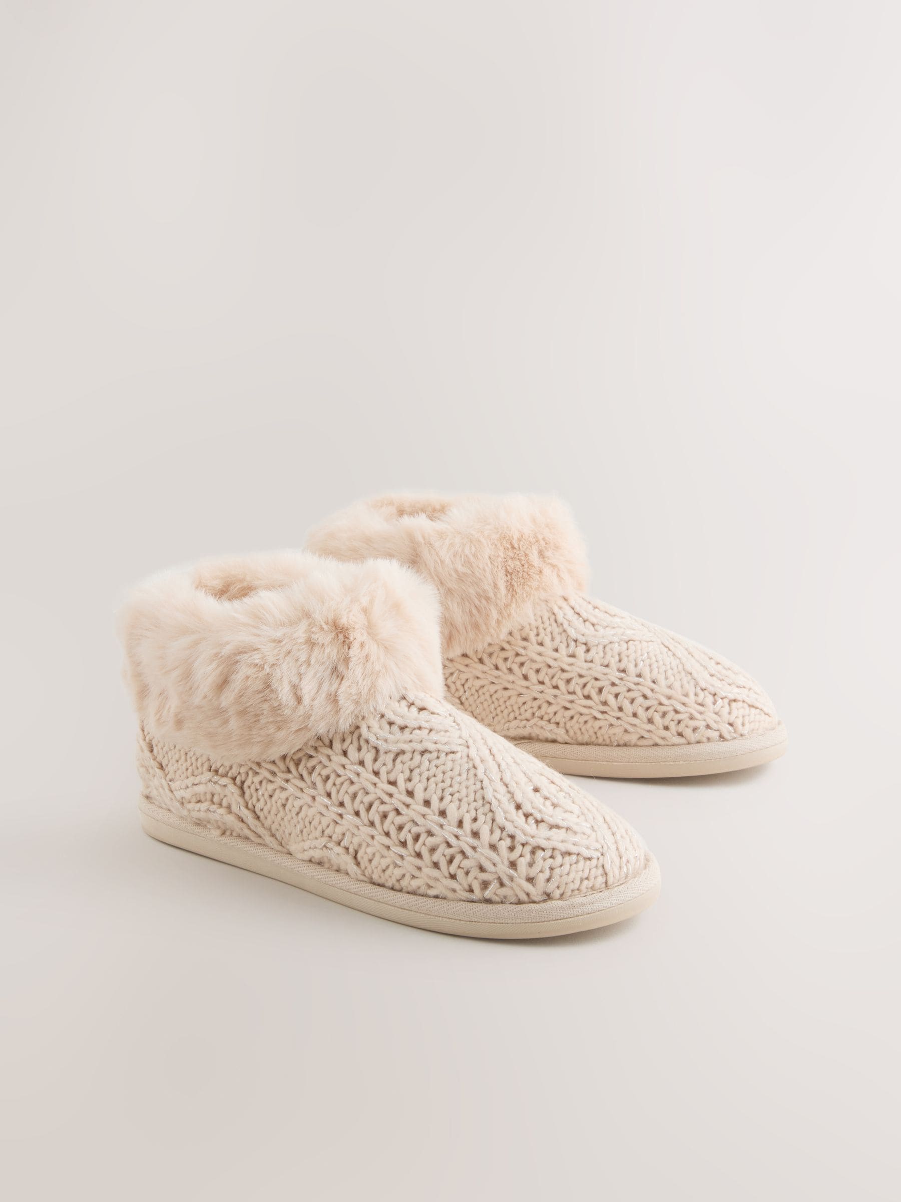 Neutraal - Faux Fur Cable Knit Boot Slippers