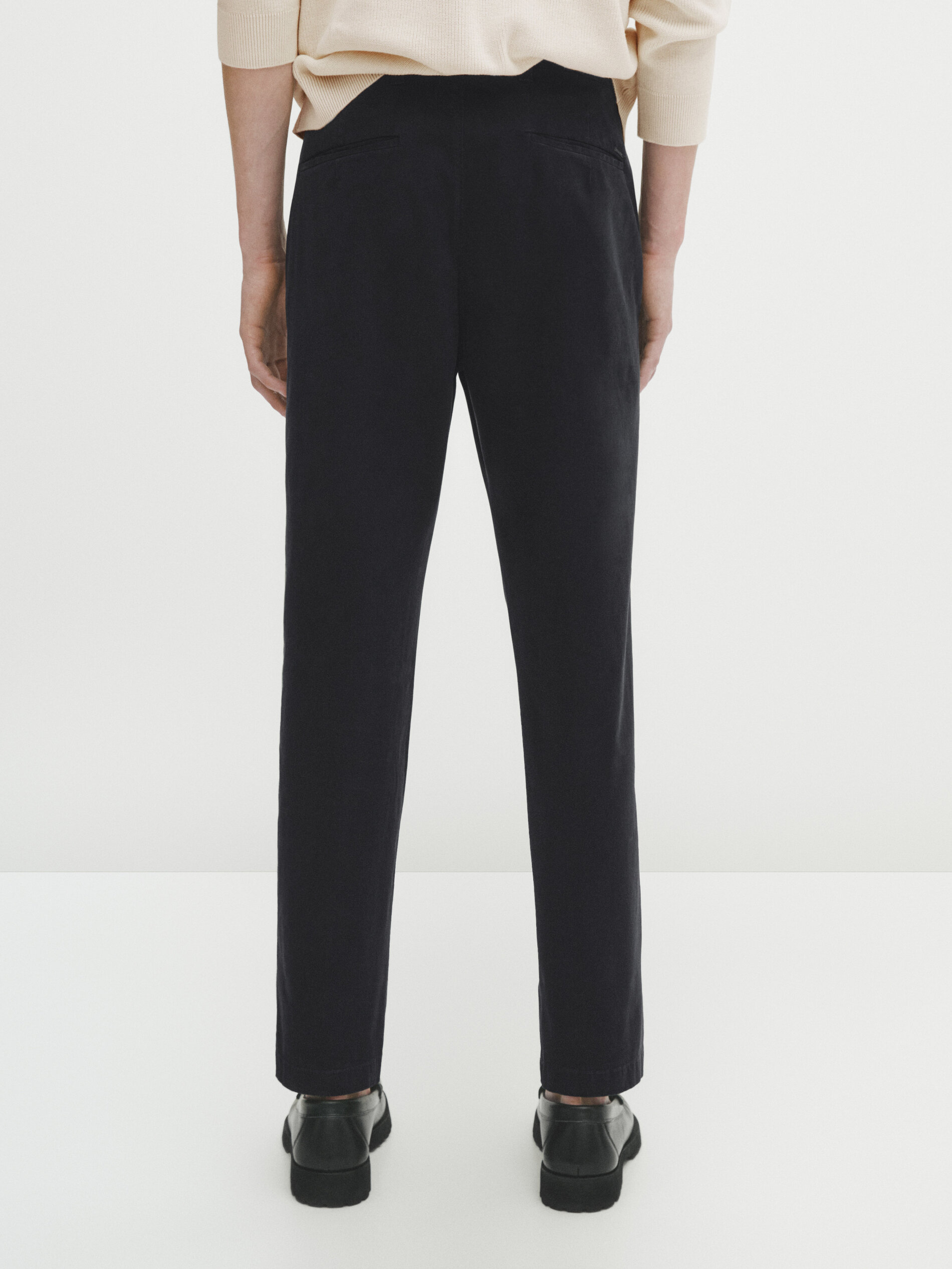 Calça chino em mistura de algodão, corte afunilado - AZUL MARINHO