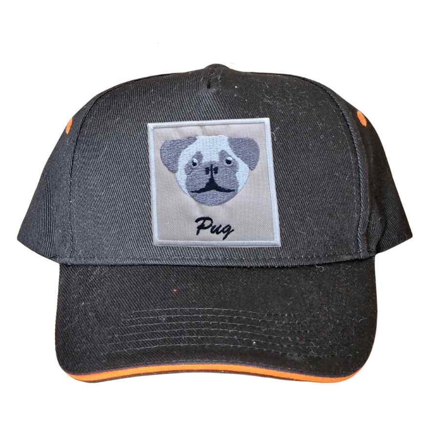 BONÉ DE CACHORRO PUG