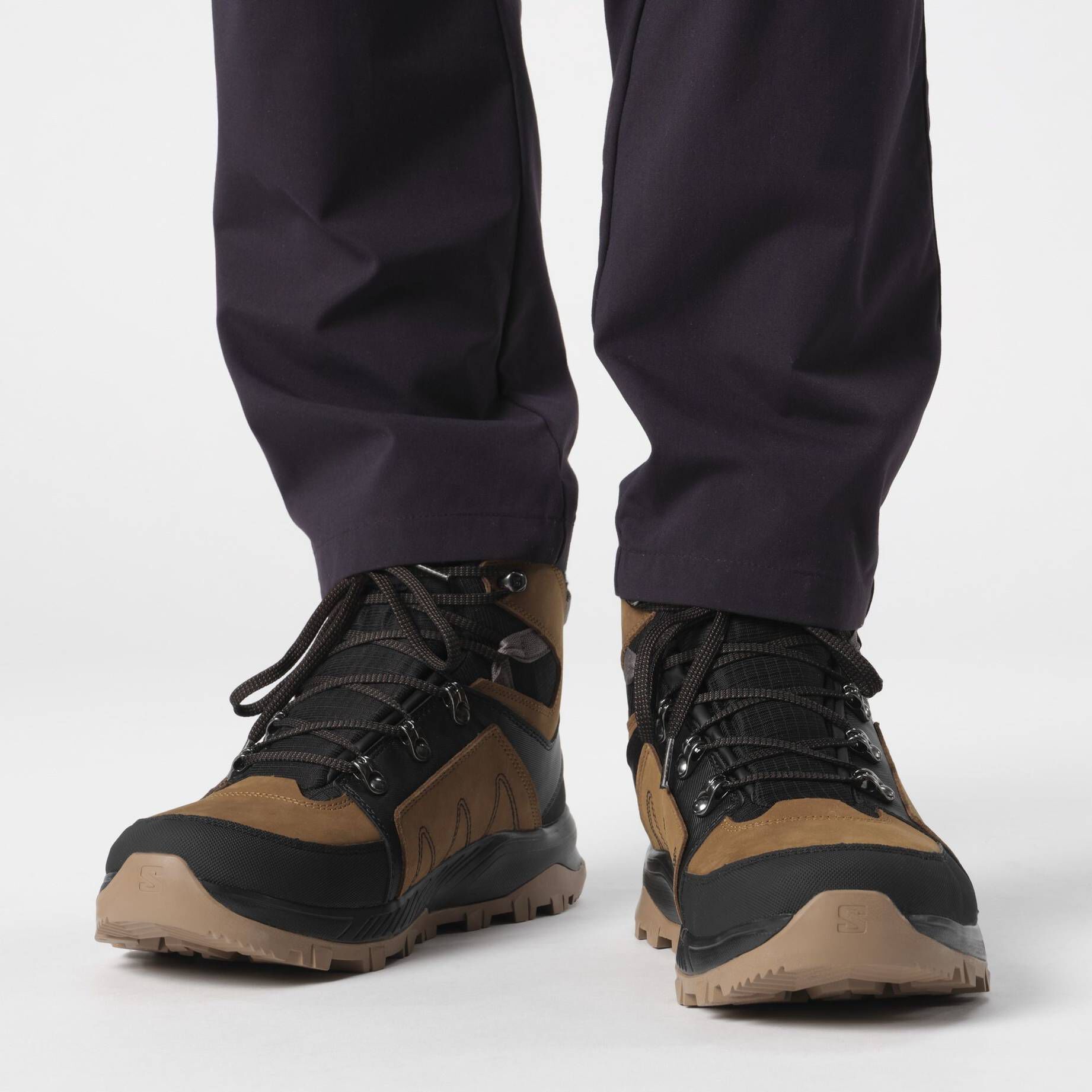 Salomon| Herren Wanderschuhe OUTCHILL wasserdicht mit Nubukleder