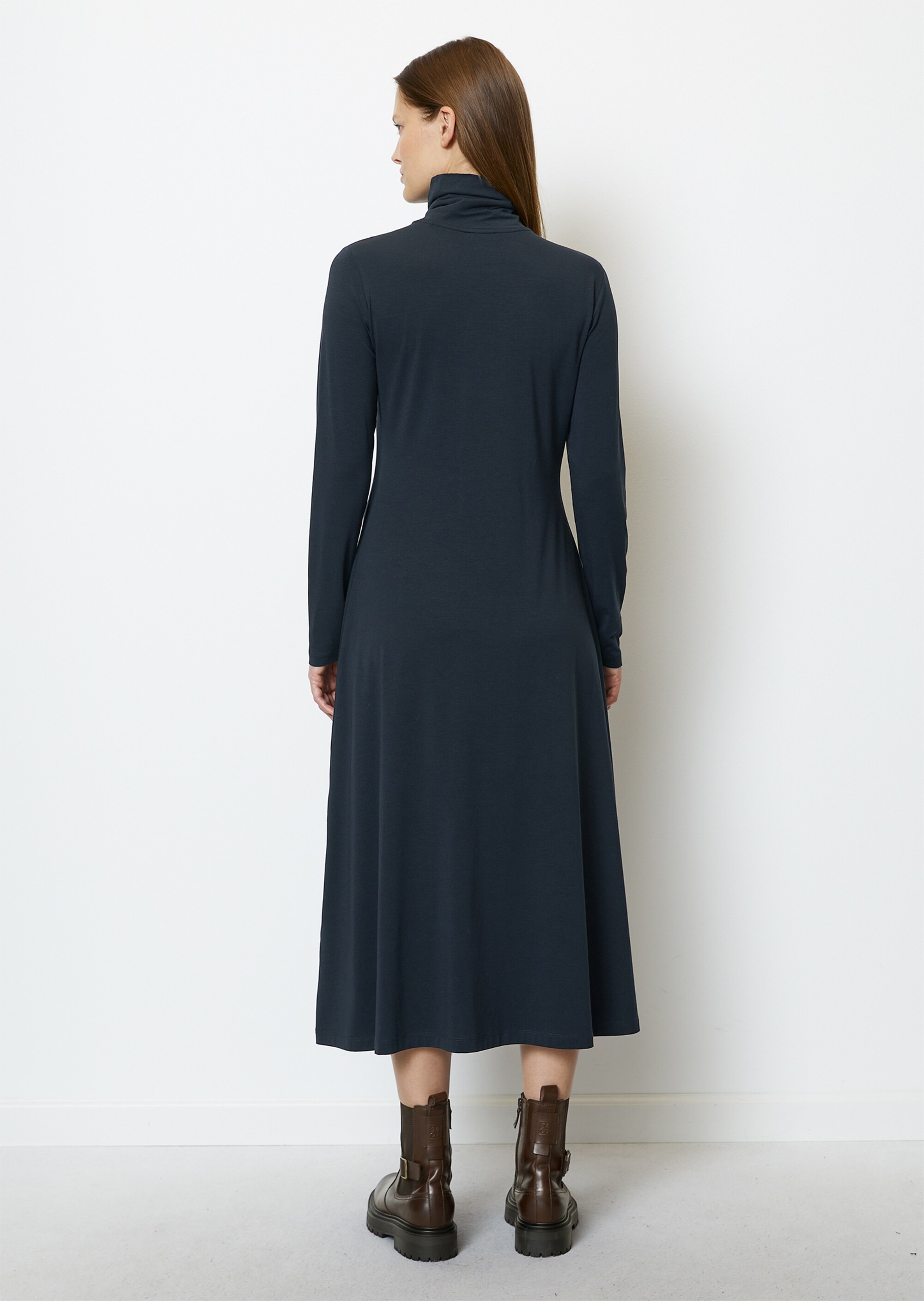 Jersey-Rollkragenkleid fitted mit TENCEL™ Modal