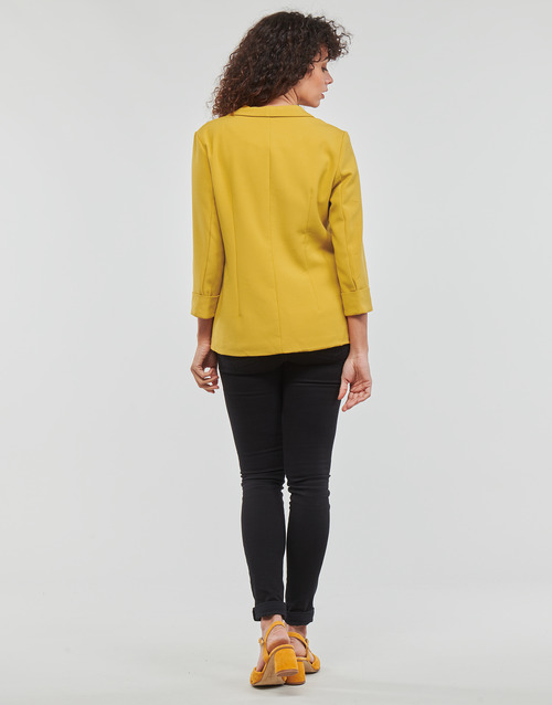 Betty London - IOUPA - Jaune