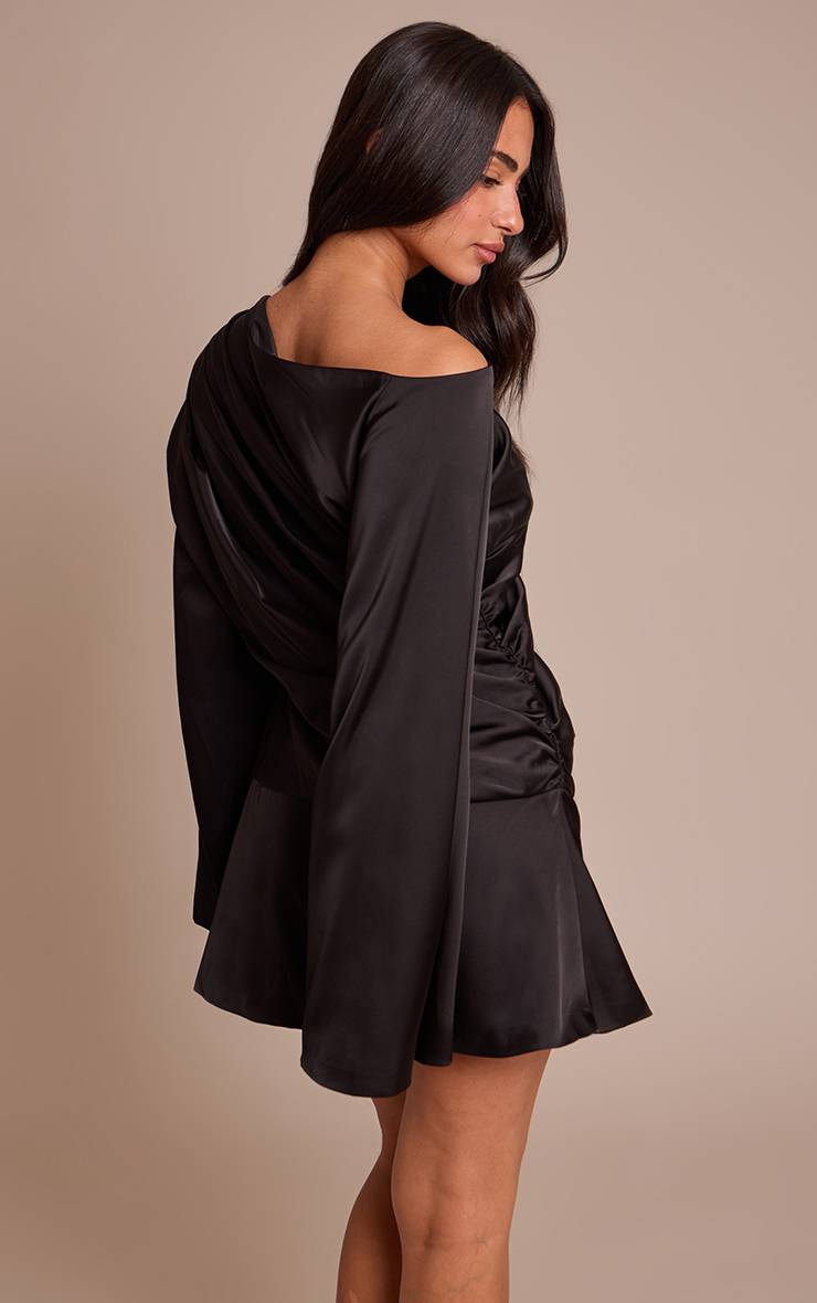 Noir Robe Courte Ajustée Tissée À Épaules Dénudées Petite Taille