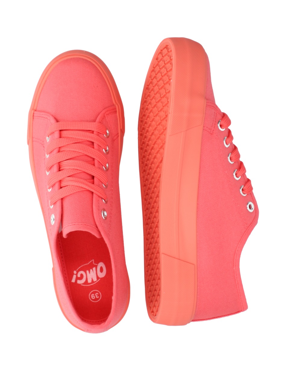 Canvas Sneaker