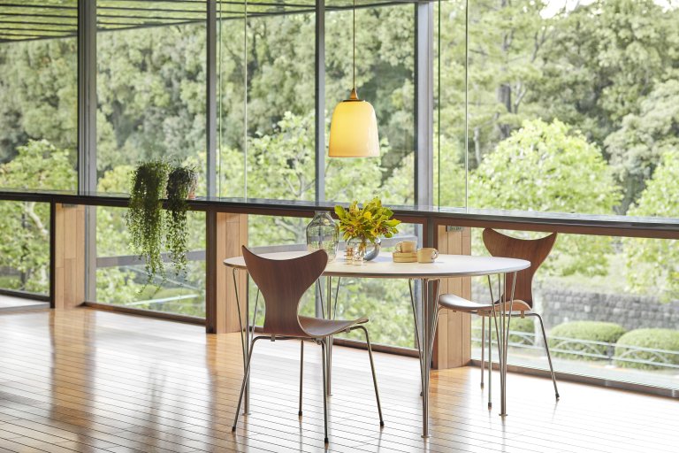 Fritz Hansen Lily stoel