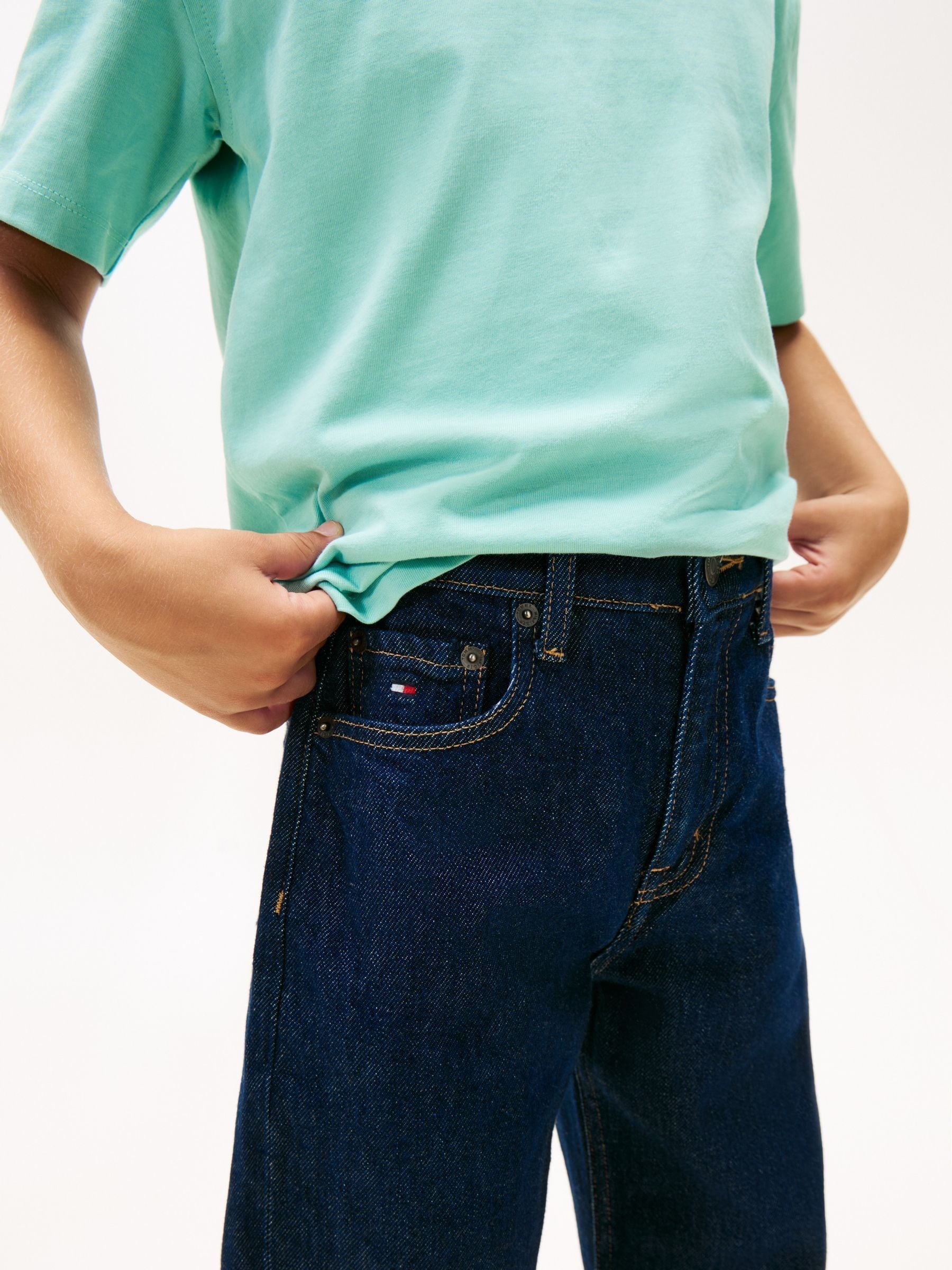 Tommy Hilfiger Flag Embroidery Relaxed Jeans