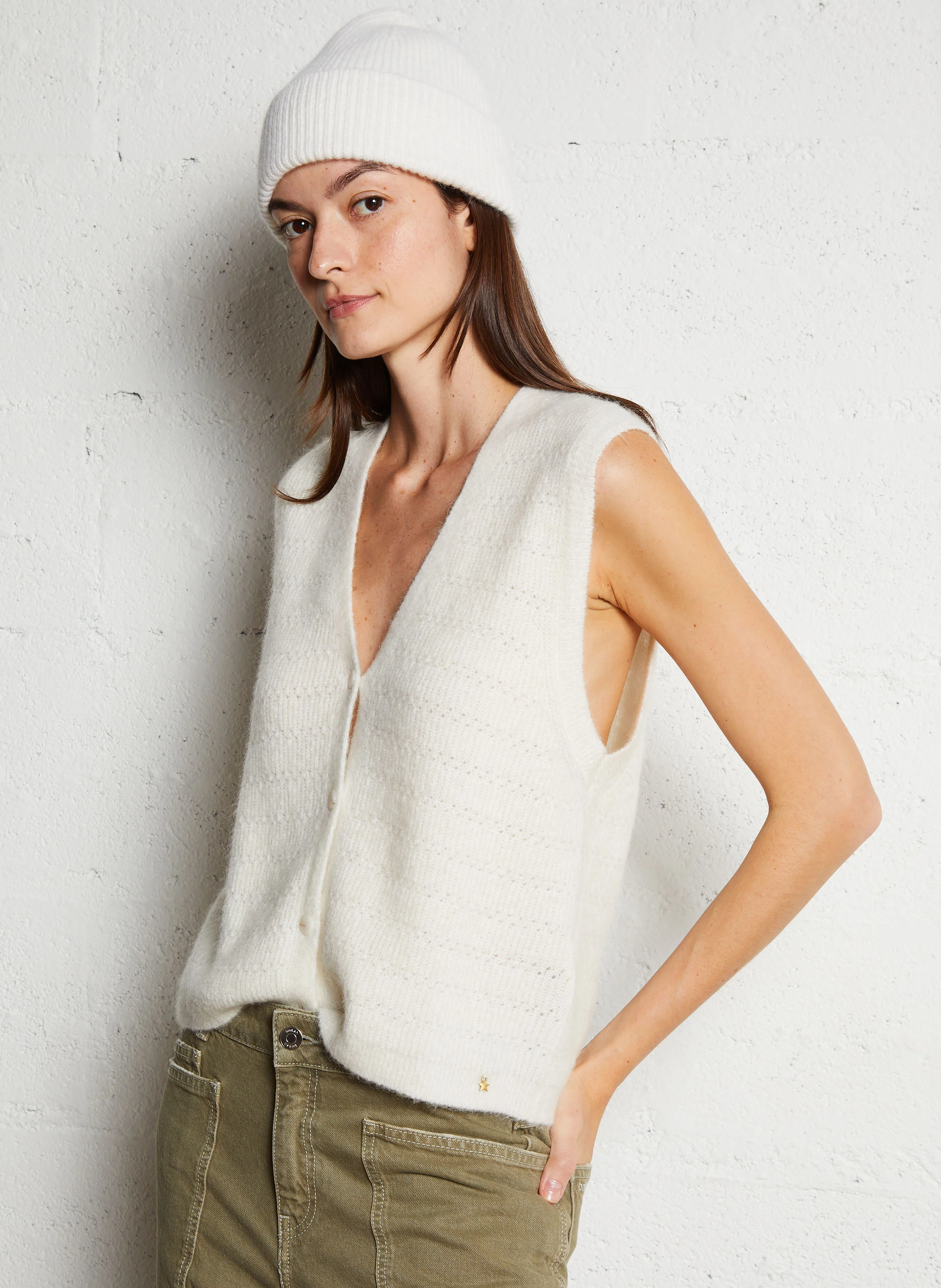 BERNIE - Gilet sans manches boutonné | Beige