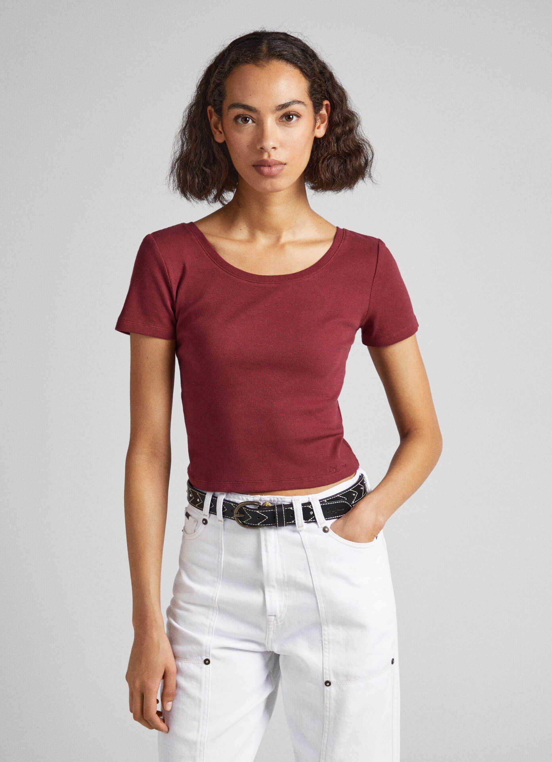 CAMISETA COM COSTAS CRUZADAS - vermelho borgonha