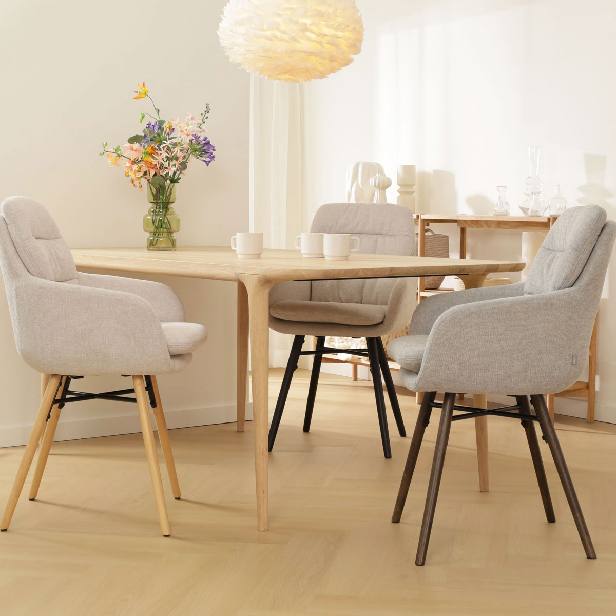 Eetkamerstoel Nena-mia beige - walnoot houten onderstel