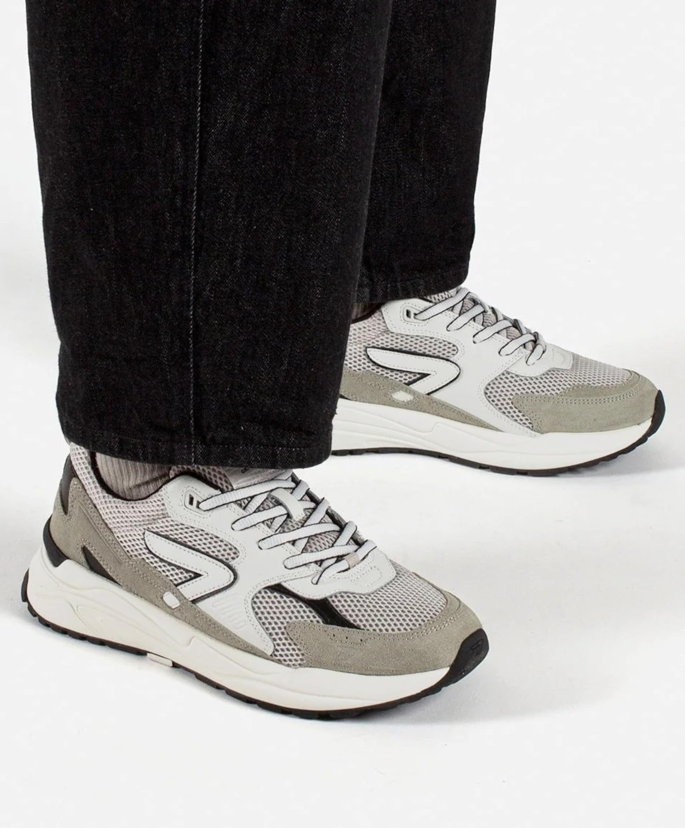 Hub Grid M37 heren sneakers beige