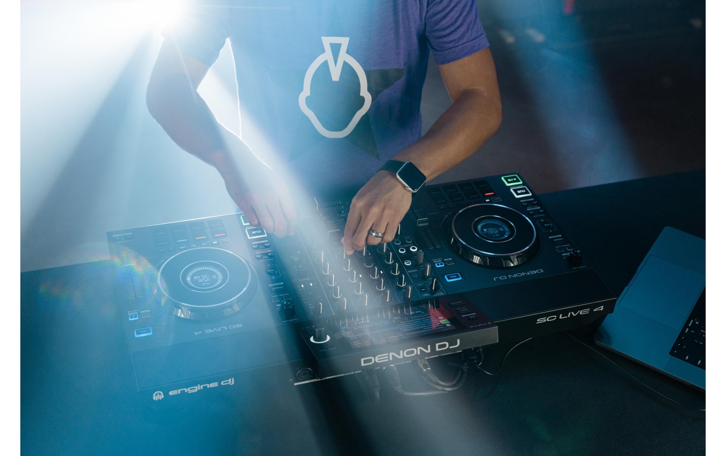 DJ-Controller SC Live 4 Schwarz<br>4-Deck Standalone DJ Controller mit WiFi