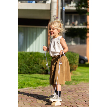 Outdoor play hout loopklossen