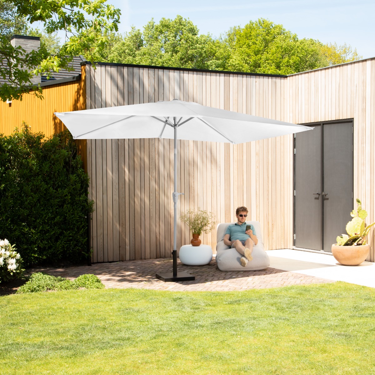 VONROC Premium Rapallo 200 x 300 cm parasol - White
