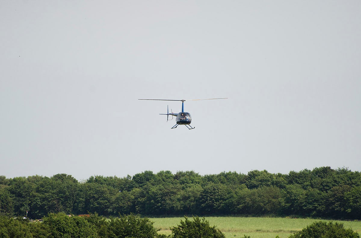Hubschrauber  fliegen ab Bad Ditzenbach bei Stuttgart schenken