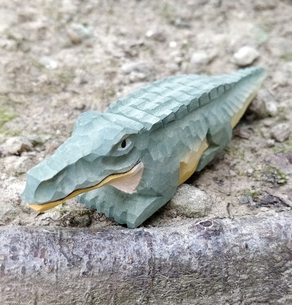 Figurine crocodile