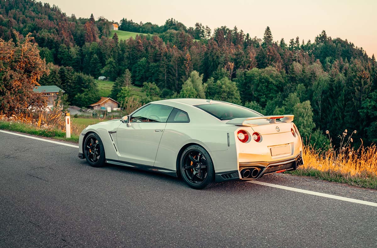 Nissan GT-R fahren (12 Std.)
