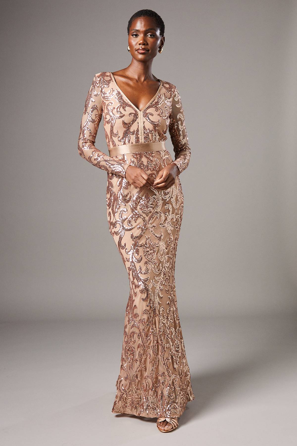 Coast Robe Longue à Manches Longues et Sequins