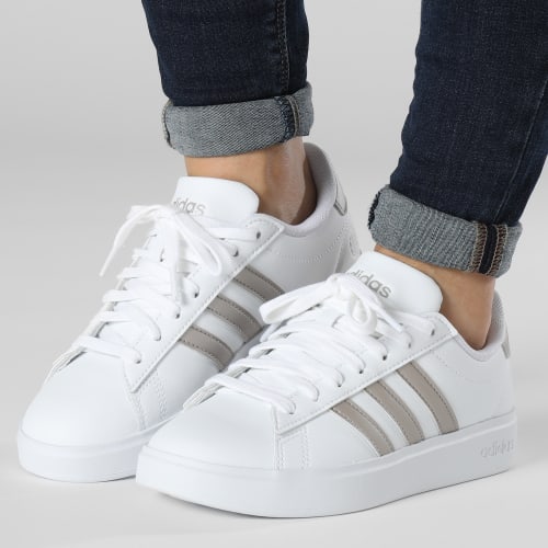 Baskets Femme Grand Court 2 GW9215 Footwear White Plaster Metallic