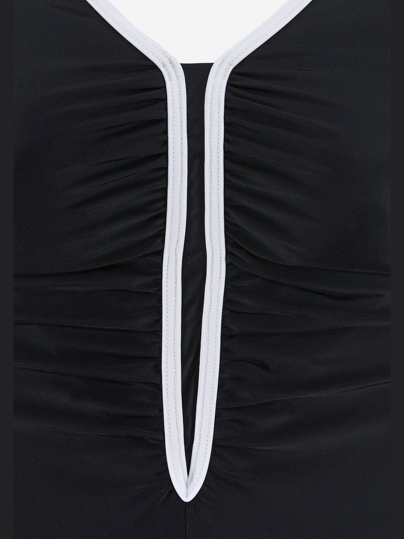 Maillot de bain coupe sportive avec passepoil contrasté