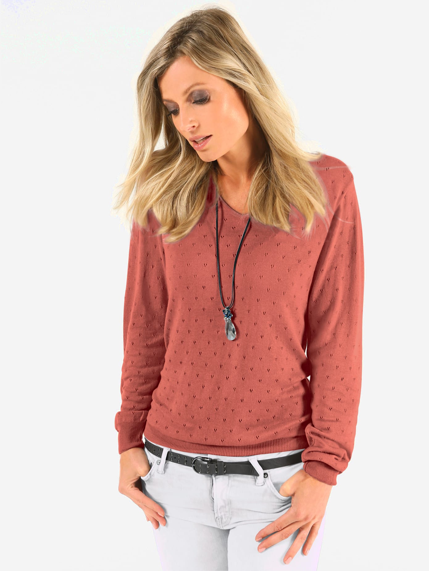 Pull ajouré 60% viscose