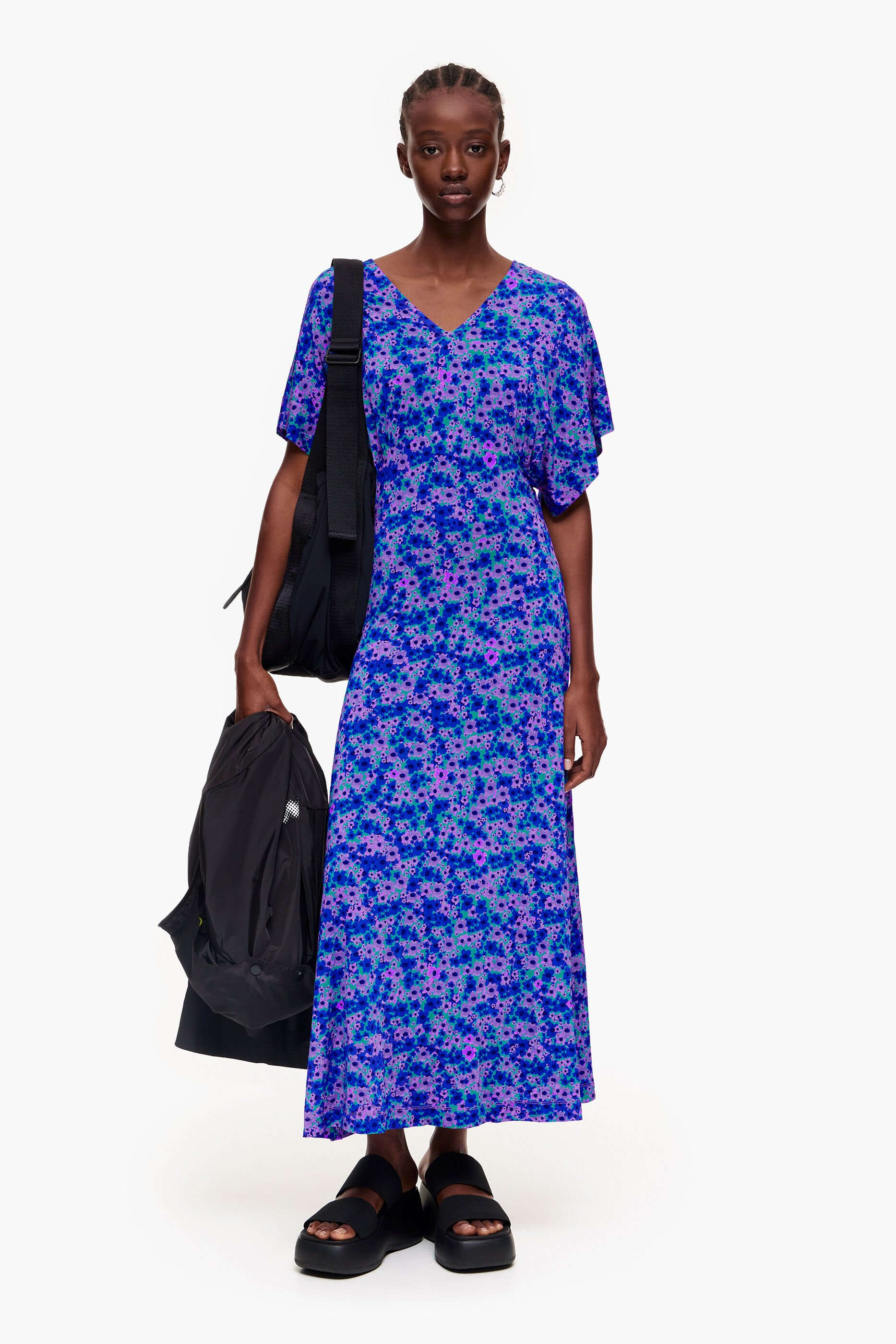 Vestido midi com estampa floral verde