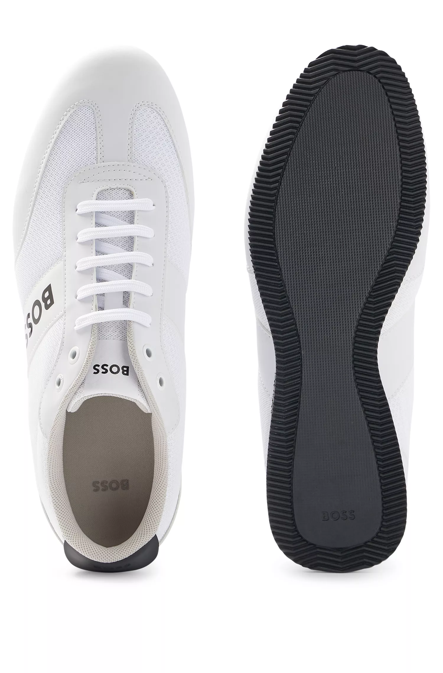 Tênis BOSS Black-Branded com painéis de malha e borracha.