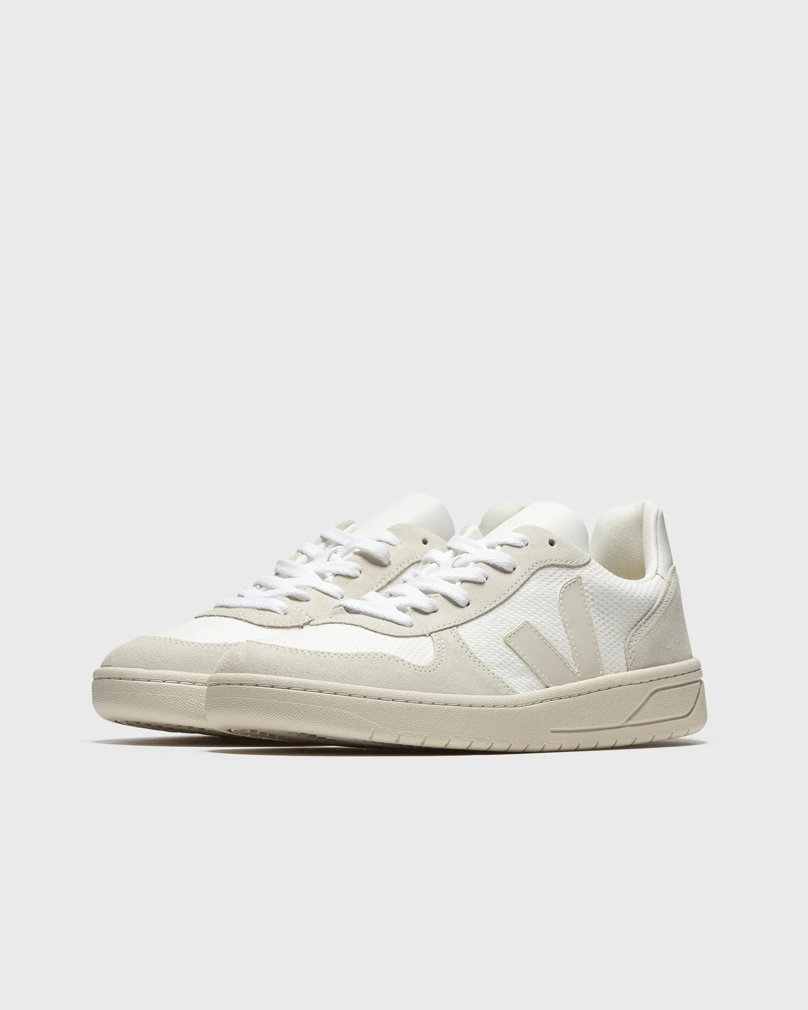 Veja WMNS V-10 B-MESH