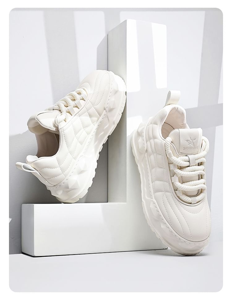 VEAZ - Effen platform sneakers