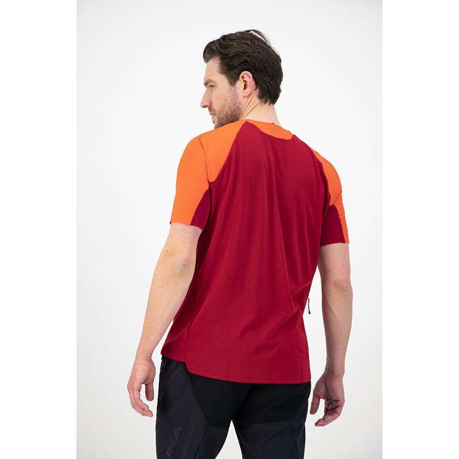Endura GV500 Foyle Tech Gravel Fietsshirt Korte Mouwen Oranje/Rood Heren